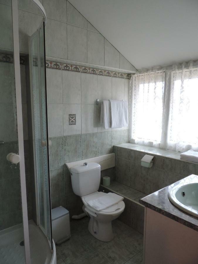 Bed and Breakfast Sees Chez Vous Экстерьер фото