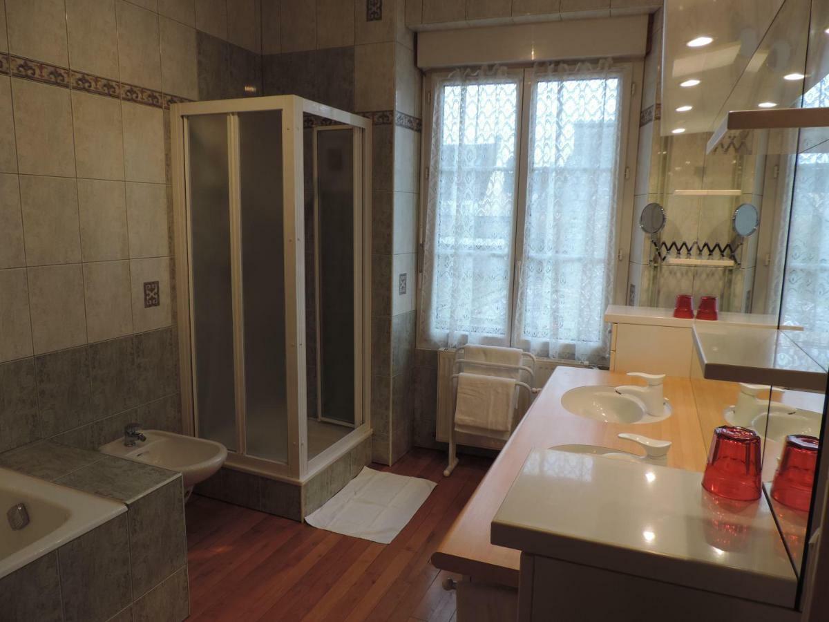 Bed and Breakfast Sees Chez Vous Экстерьер фото